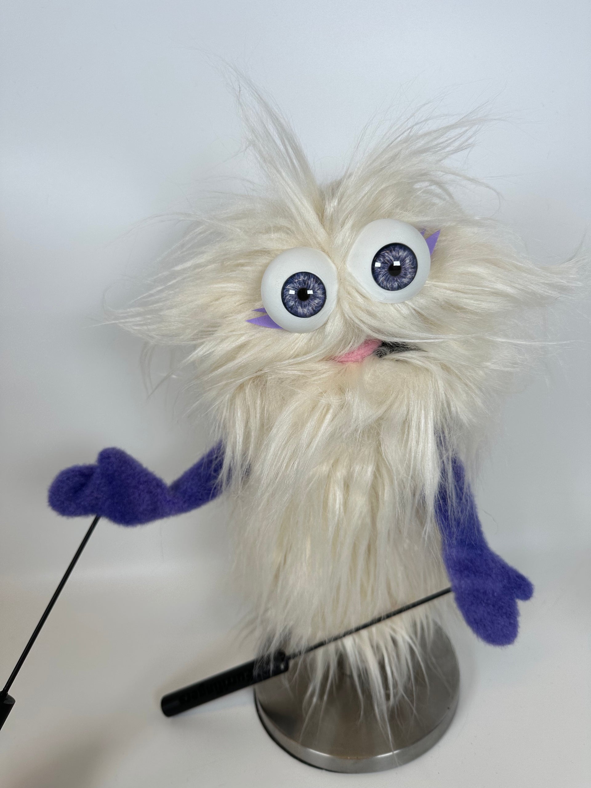 Monitor Training Puppet w/ Rods